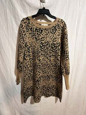 Madison + Hudson Cheetah Leopard Print Sweater Dress Medium GS521954